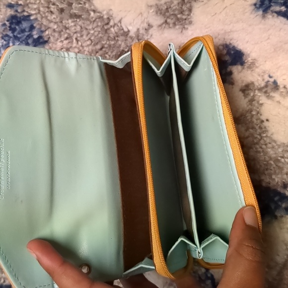 Purse - Picture 3 of 3